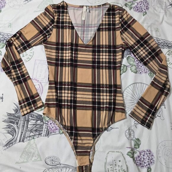 Women's CHOCOLATE Striped Plaid Long Sleeve Beige Bodysuit Size M - Picture 4 of 8